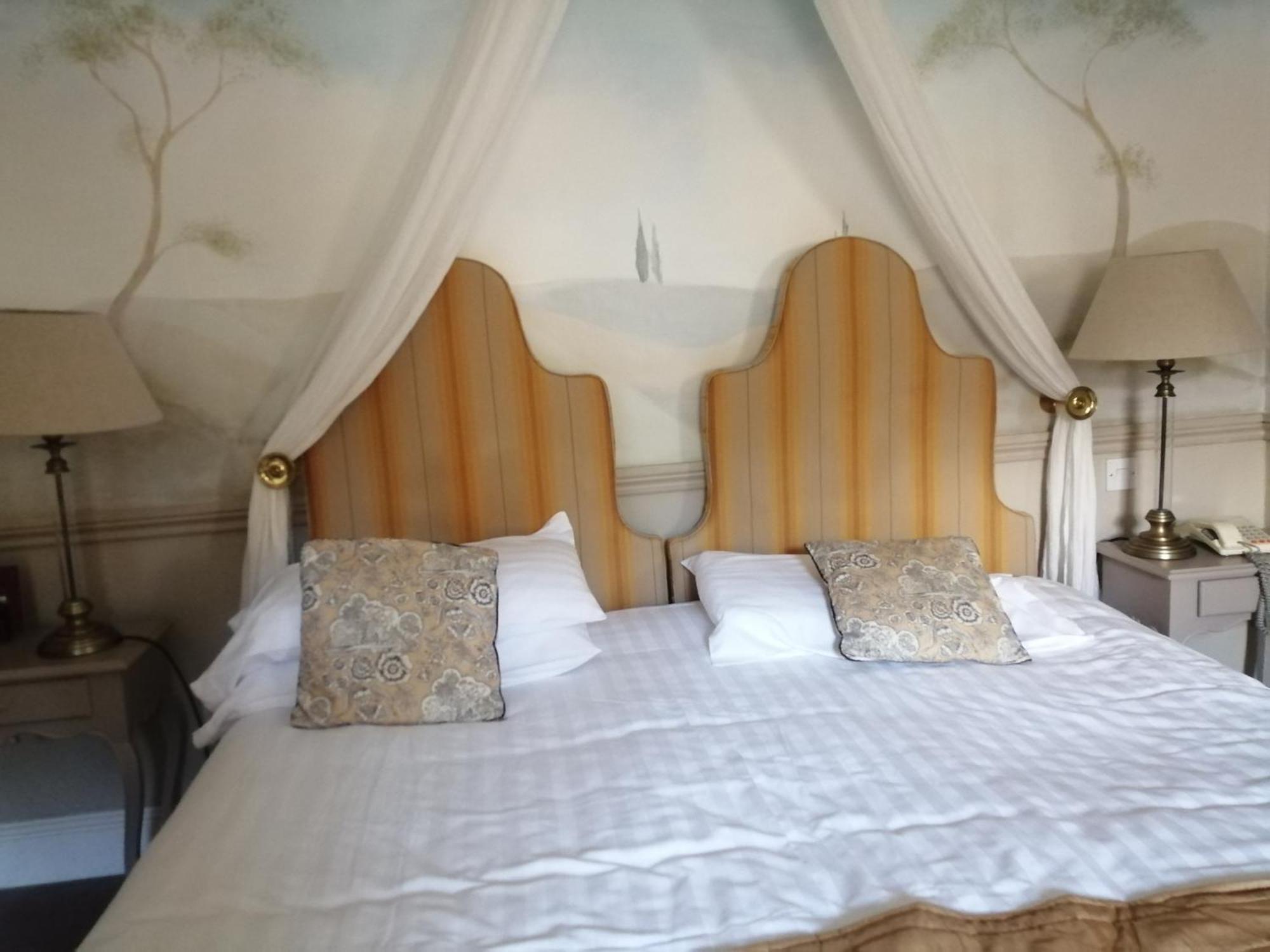 The Lake Country House Hotel & Spa Llangammarch Wells Eksteriør billede